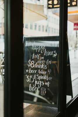 Jack & Jill's Bar And Restaurant