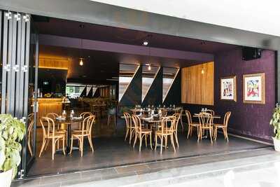 Jack & Jill's Bar And Restaurant