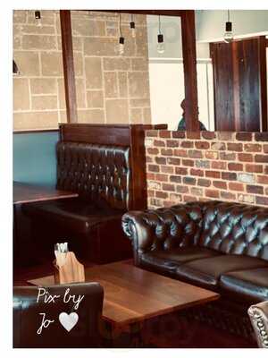 Brewvino Bar Kitchen & Lounge