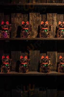 Ling Ling's Restaurant & Bar