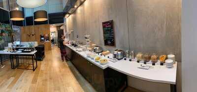 Restaurant On Level 9 Mecure Hotel