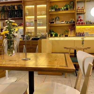 Mango Coco Thai Dessert Cafe