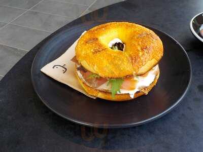 Famish'd - St Kilda Rd