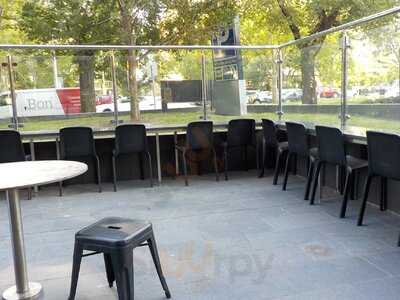 Famish'd - St Kilda Rd