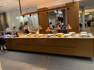 Thomas St. Kitchen & Bar