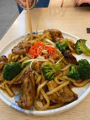 Superhiro - Japanese Food And Bar