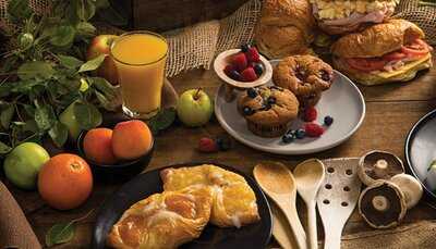 Banjo's Bakery Cafe Darra