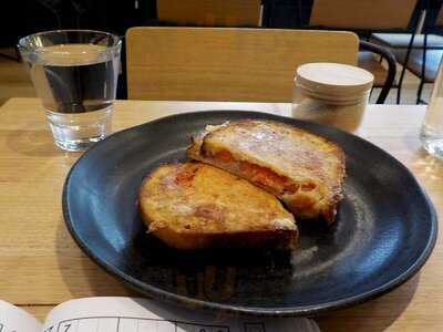 Streat Cafe Parkville