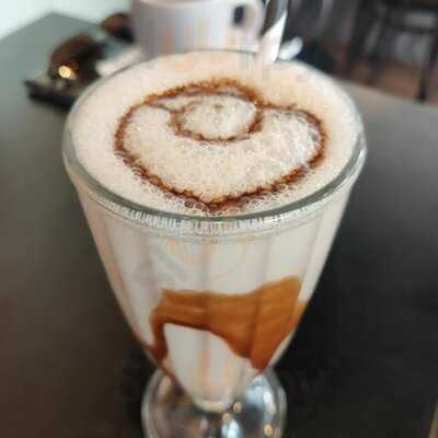 Juicy Lu's Restaurant & Bar