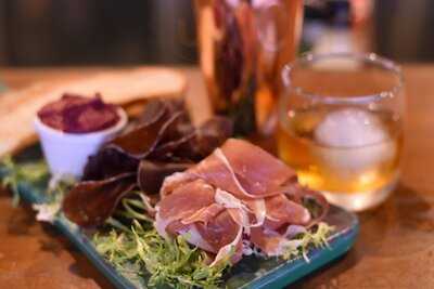 Legends Speakeasy Bar