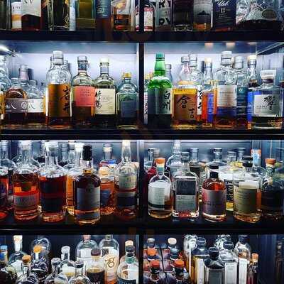 Aspinalls Whisky Bar