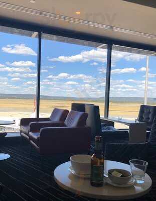 Qantas Business Lounge