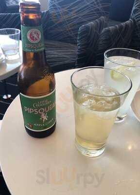 Qantas Business Lounge