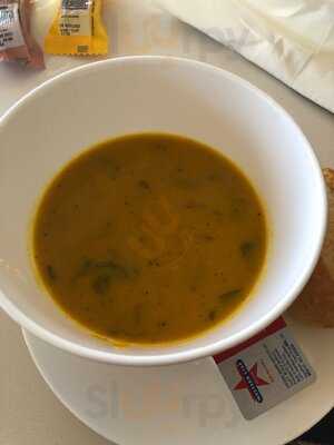 Qantas Business Lounge