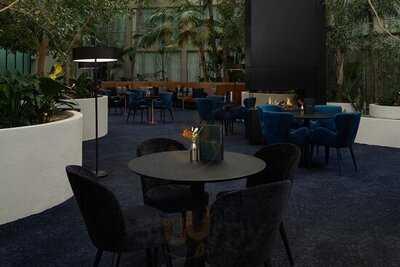 The George Bar & Grill