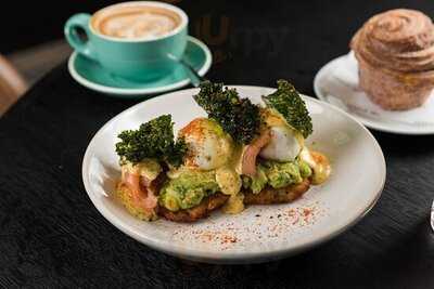 The George Bar & Grill