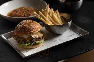 The George Bar & Grill