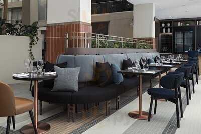 The George Bar & Grill