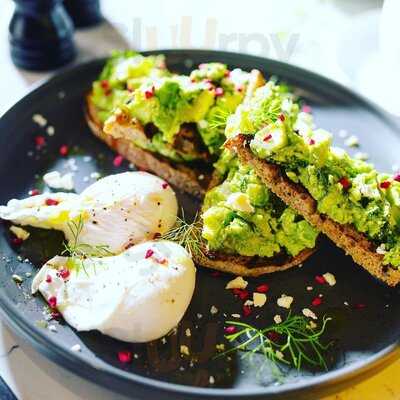 Wild Thyme Restaurant & Bar