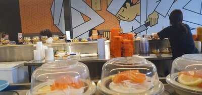 Mugen Sushi Train