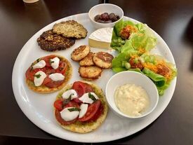 Cafe Divine