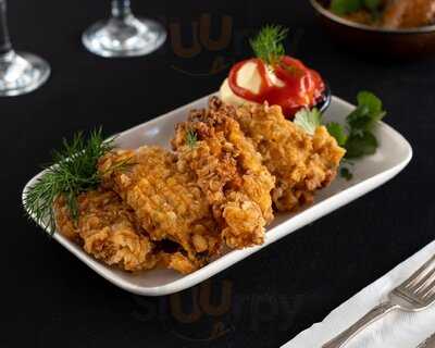 Hungry Eye Asian Fusion & Bar