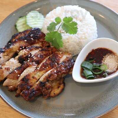 Kao Suay Thai Cuisine