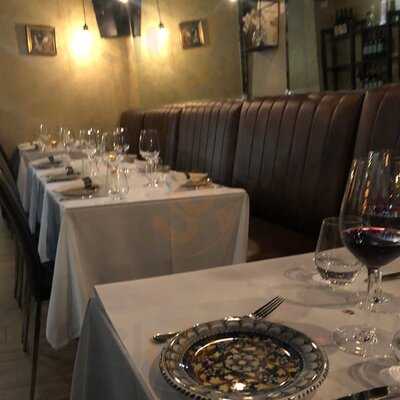 Bella Restaurant And Wine Bar