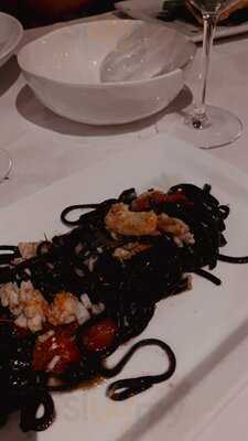 Bella Restaurant And Wine Bar