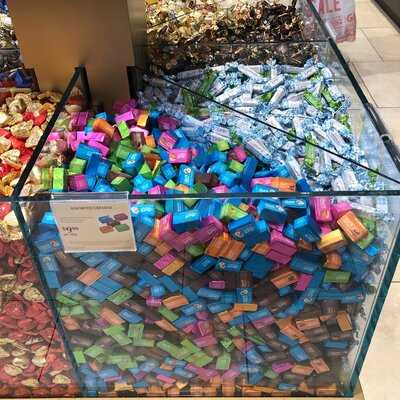 Lindt Chocolate Shop