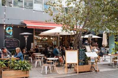 Glider Garden Bistro