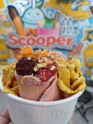 Scoopers