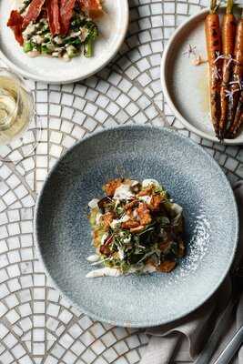 Esteban Restaurant & Bar