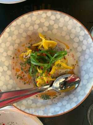 Loft22 Restuarant/bar