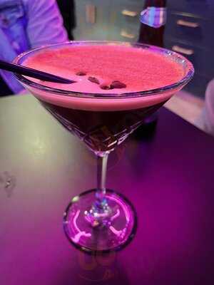 Loft22 Restuarant/bar