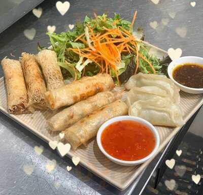 Yoyo Vietnamese Eatery