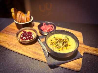 The Tipsy Cow - Cocktail & Tapas Bar & Beer Garden