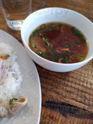 Mum Cha Dumpling House