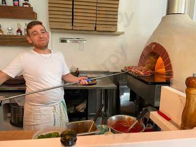 Don Giovanni Pizzabar