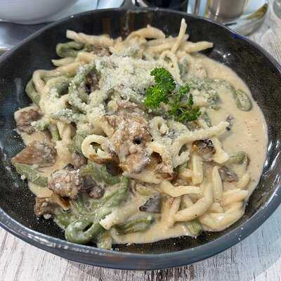 Ocean Wave Pizza & Cafe