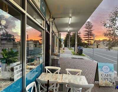 Ocean Wave Pizza & Cafe