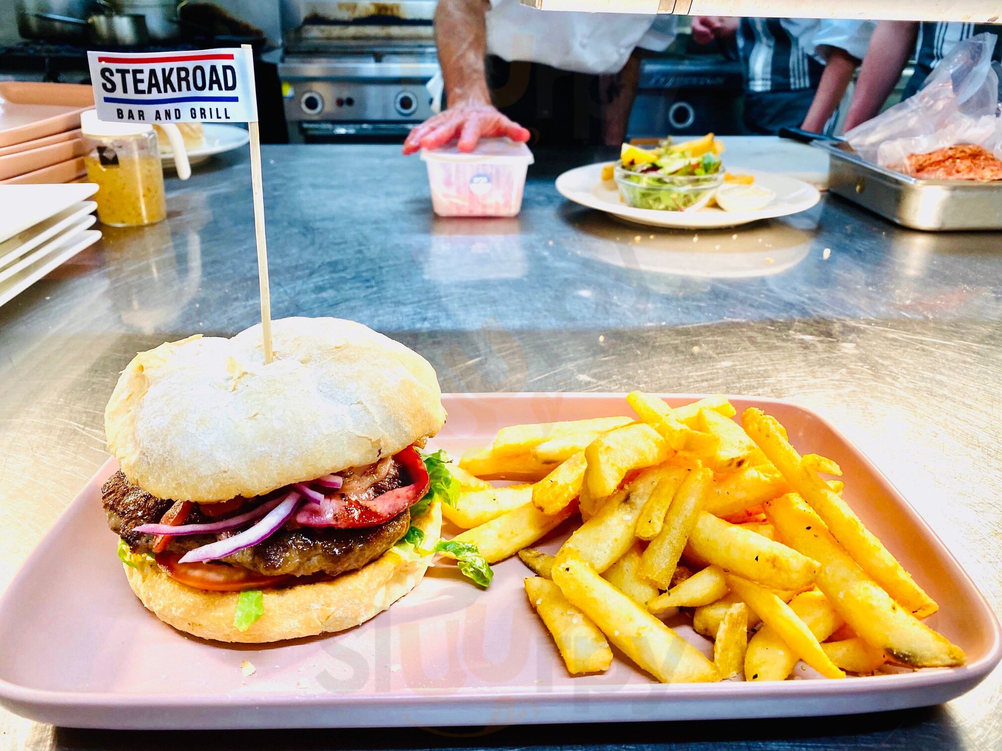 Steakroad Bar & Grill