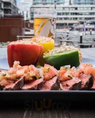 Magoo's Cafe And Bar