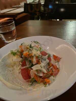 Leonards Bar And Bistro