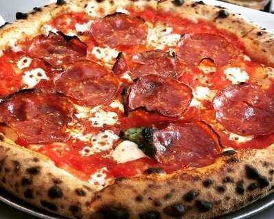 Mis Pizza & Panuozzo Bar