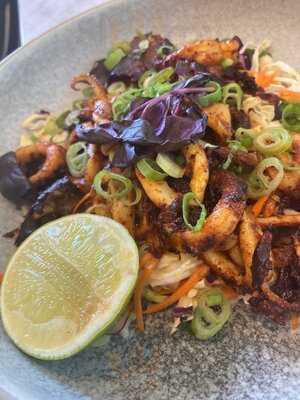 Dandelion & Driftwood