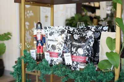 Dandelion & Driftwood