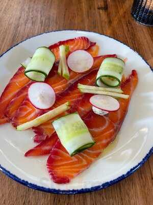 Butcher And Vine Hawthorn