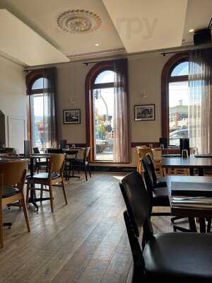 Butcher And Vine Hawthorn