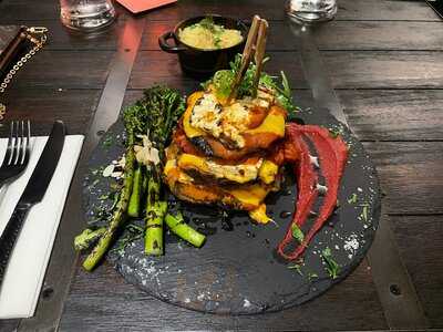 Elements Bar And Grill Pyrmont